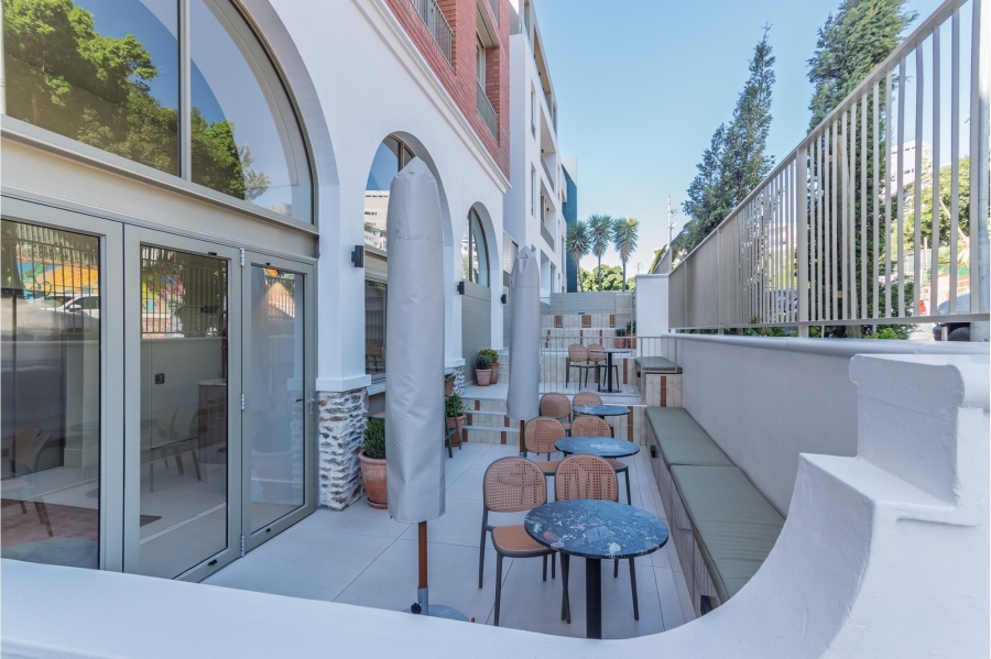 1 Bedroom Property for Sale in Green Point Western Cape
